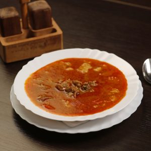 Telečja obara z lepinjo